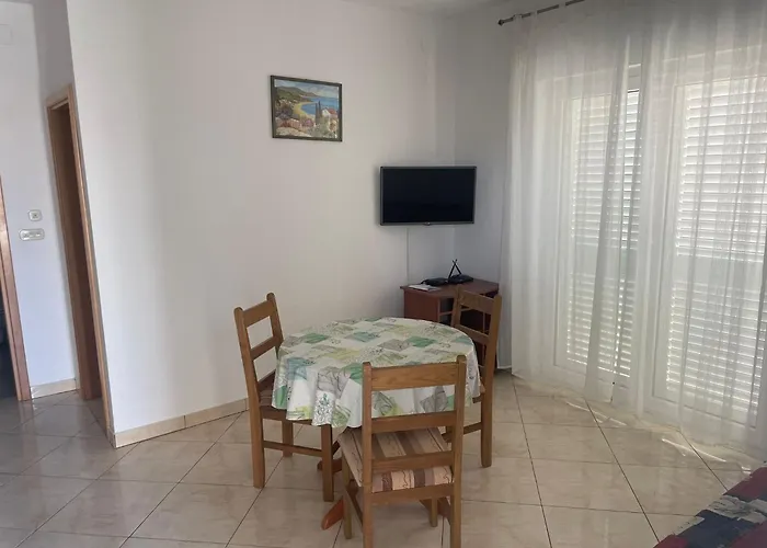 Appartement Iva Povljana